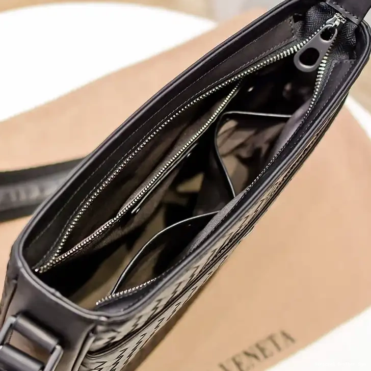 Official Brother Sam 20PLF0040 Bottega Bags Veneta 0701